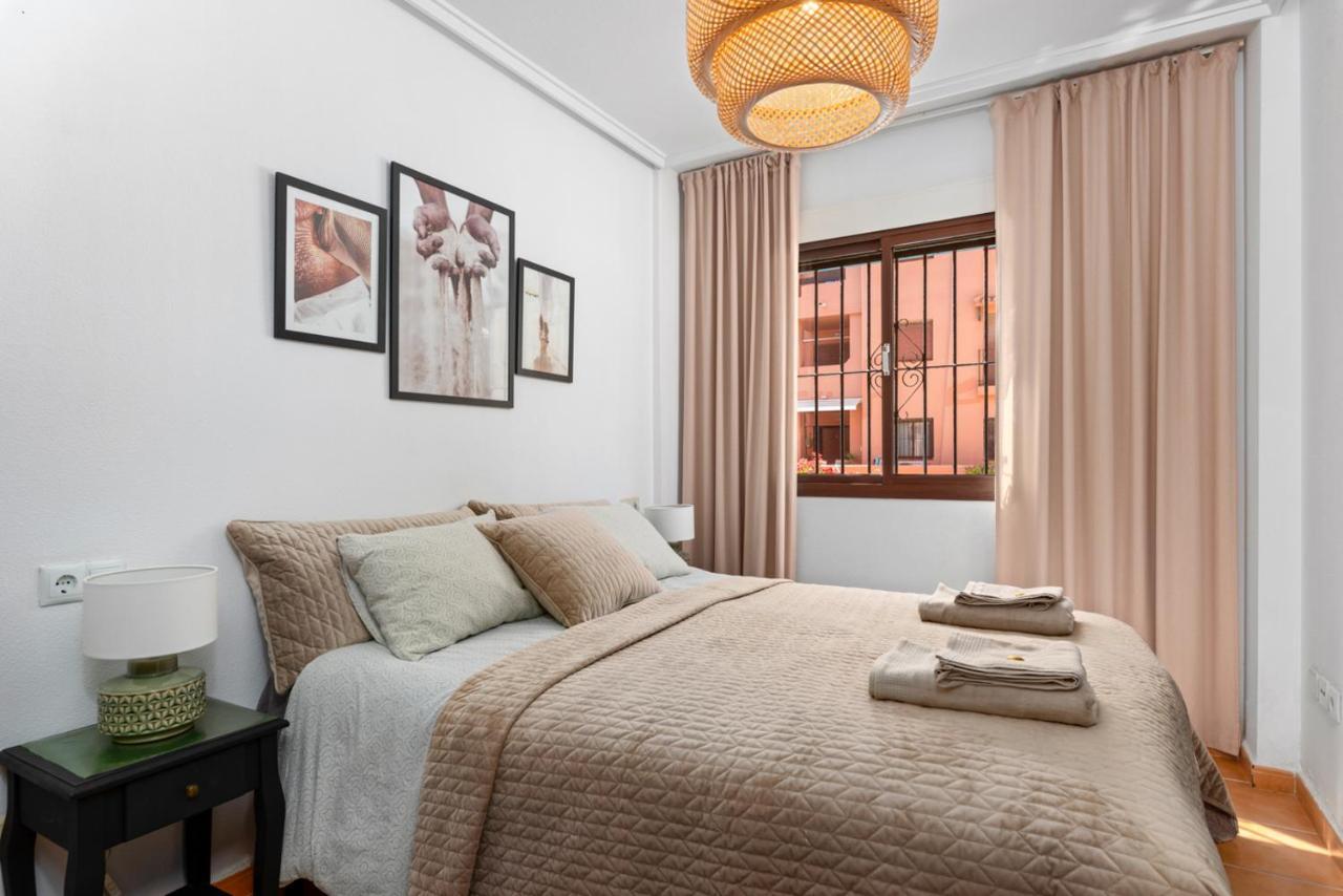 Apartament La Dama Torrevieja Zewnętrze zdjęcie